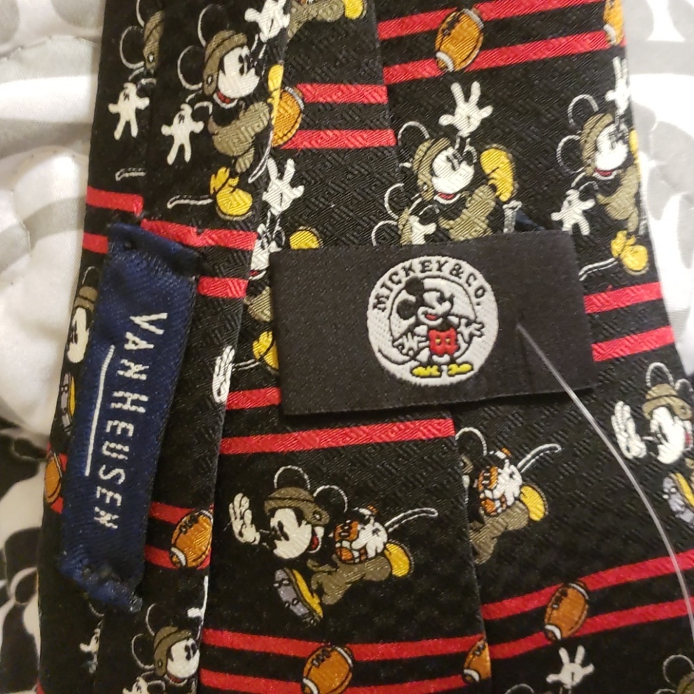 Mickey mens tie